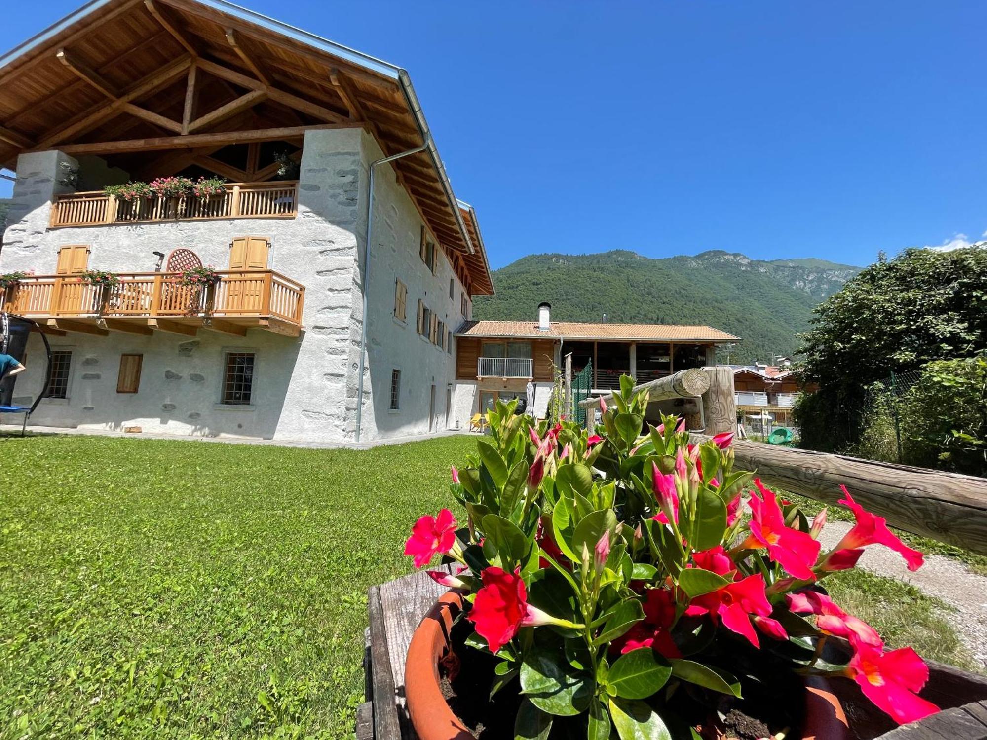La Lesivera Bed And Breakfast Тионе ди Тренто Екстериор снимка